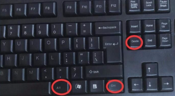 键盘的开机键是哪个（键盘开机功能是什么）