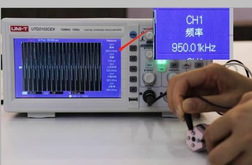 示波器测晶振频率标准（示波器如何测晶振频率）