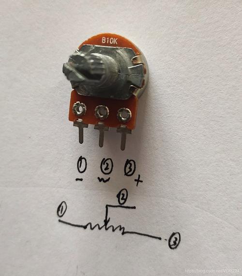 电位器怎么调节电压（电位器怎么调节电压电流）
