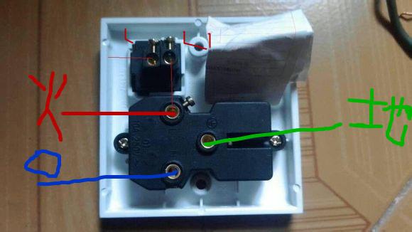 插座带电怎么接线方法（插座带电接线顺序）