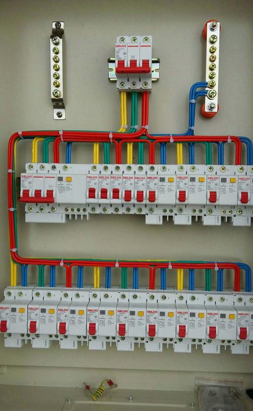 配电柜标准接线图（配电柜配置图）