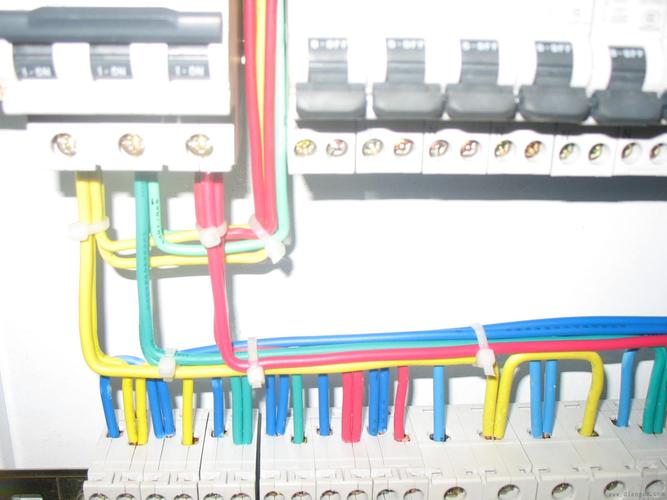 配电箱配线标准（配电箱电线选择标准）
