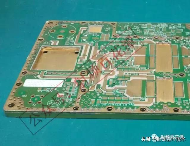 pcb板变形判定标准（pcba板变形标准）-图1