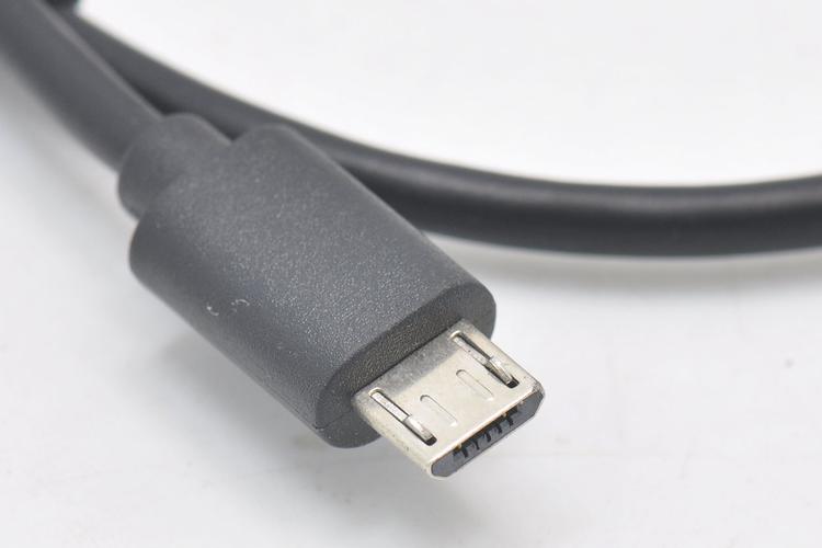 microusb充电头子标准尺寸（micro usb充电口图片）-图1