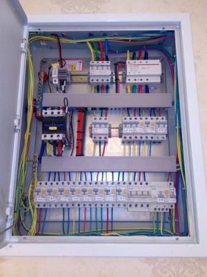 标准配电箱接电（配电箱接电线的要求）